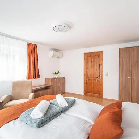 아파트호텔 Topaz Apartmanhazak