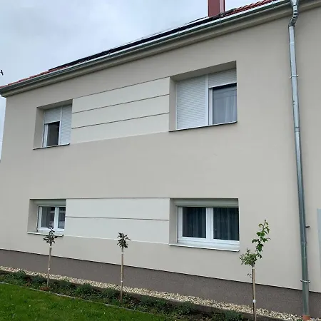 Topaz Apartmanhazak 4*