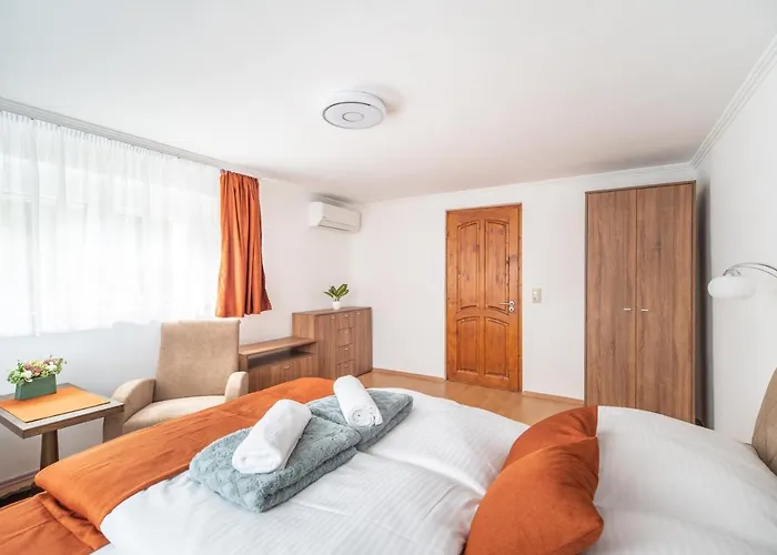 מלון דירות Topaz Apartmanhazak