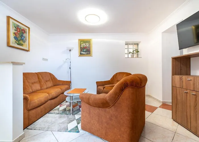 Topaz Apartmanhazak מלון דירות קסזטלי