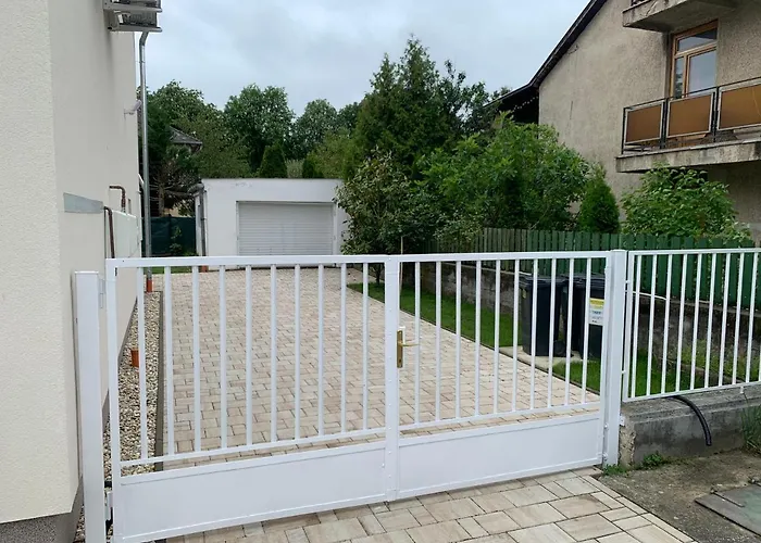 Topaz Apartmanhazak 4* קסזטלי